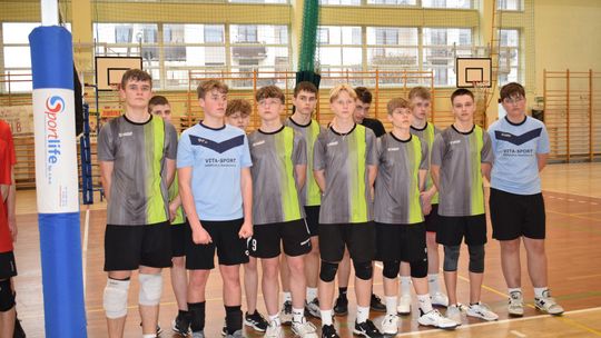 Podwójny triumf siatkarskiej młodzieży z powiatu garwolińskiego Podwójny triumf siatkarskiej młodzieży z powiatu garwolińskiego