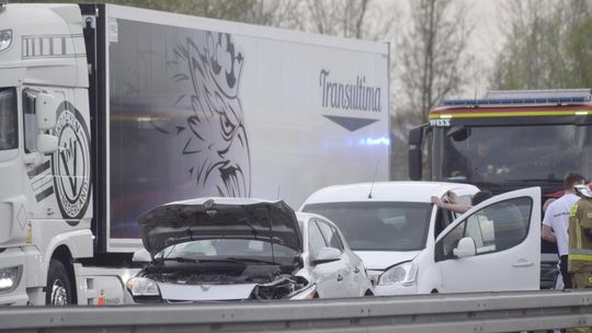 S17: Kolizja pięciu aut na obwodnicy Garwolina