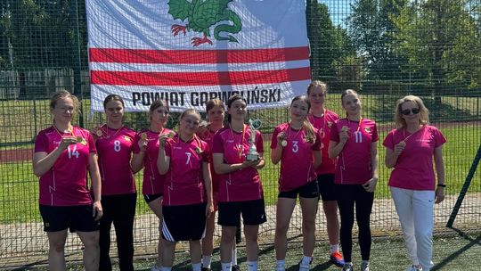 Piłkarki z Żelechowa najlepsze w powiecie