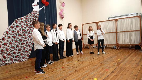 Wzruszenia, uśmiechy i wspólne świętowanie. Gminny Dzień Matki w Borowiu