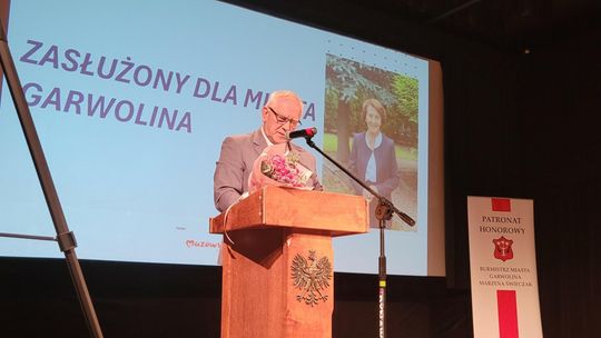 Stanisława Prządka z tytułem "Zasłużony dla Miasta Garwolina"