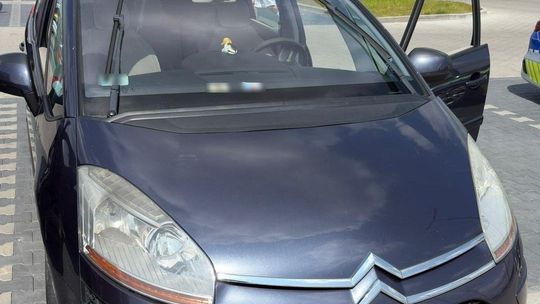 Policjanci z Garwolina zatrzymali osoby przewożące imigrantów Policjanci z Garwolina zatrzymali osoby przewożące imigrantów