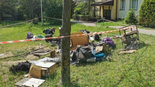 Pożar na Romanówce: Mieszkańcy wciąż bez prądu i gazu. Trwa ocena strat