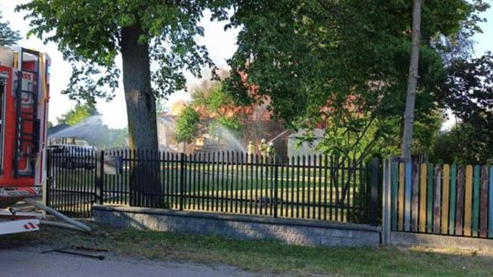Duży pożar budynku gospodarczego w gm. Żelechów Duży pożar budynku gospodarczego w gm. Żelechów