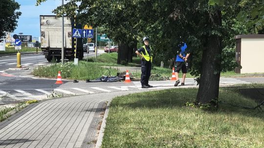 82-latek potrącony przez ciężarówkę