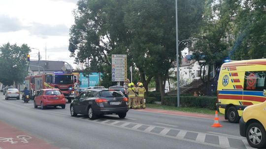 Zagapił się i wjechał w tył suva