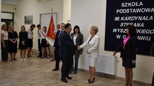 Nowa sala gimnastyczna i obserwatorium astronomiczne w Gocławiu otwarte