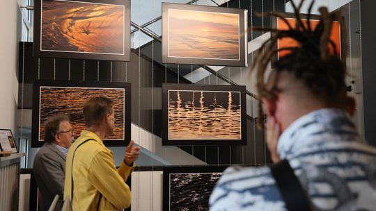 „Słońcem malowane” – zachody słońca w obiektywie księdza Jana Krajewskiego „Słońcem malowane” – zachody słońca w obiektywie księdza Jana Krajewskiego