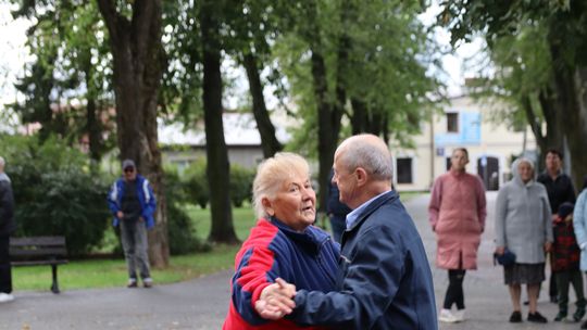 Trochę chmur, trochę słońca – Żelechów świętował I Gminny Dzień Seniora
