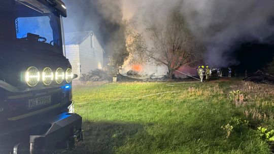 Nocny pożar stodoły