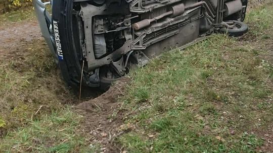 Zderzenie z sarną w Cyganówce. 70-letnia kobieta trafiła do szpitala