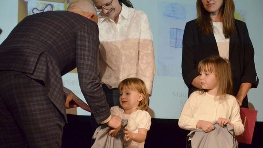 Artystyczne spojrzenie na szkołę. ZNP w Garwolinie nagrodził laureatów konkursu
