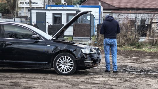 Zderzenie busa z osobówka