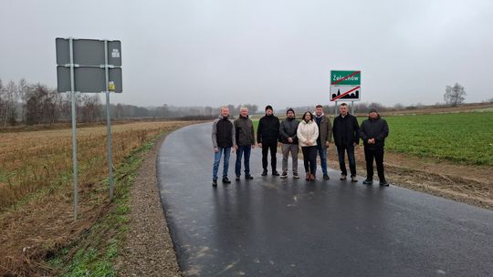 Zakończono przebudowę 13 odcinków dróg w gminie Żelechów Zakończono przebudowę 13 odcinków dróg w gminie Żelechów