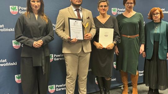 Najlepsi uczniowie ze stypendium starosty Najlepsi uczniowie ze stypendium starosty