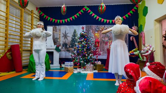 Świąteczna magia w Woli Rębkowskiej - Grinch, Mikołaj i dobro, które zwyciężyło! Świąteczna magia w Woli Rębkowskiej - Grinch, Mikołaj i dobro, które zwyciężyło!