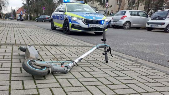 Potrącenie hulajnogi podczas cofania. 11-latek trafi przed sąd rodzinny