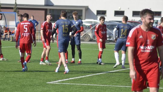 Przegrana na tydzień przed wznowieniem ligi