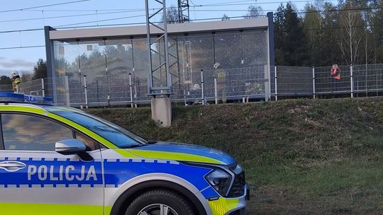 Chwila nieuwagi na peronie. Pociąg potrącił 41-latka