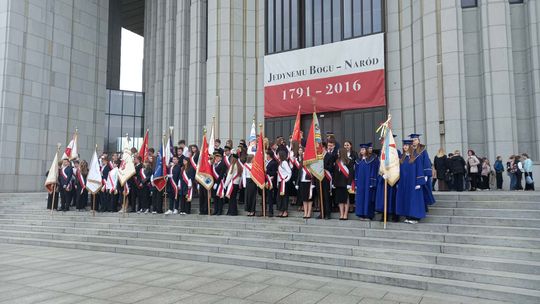 Uczniowie z Brzegów na II Mazowieckim Zjeździe Szkół noszących imię Jana Pawła II
