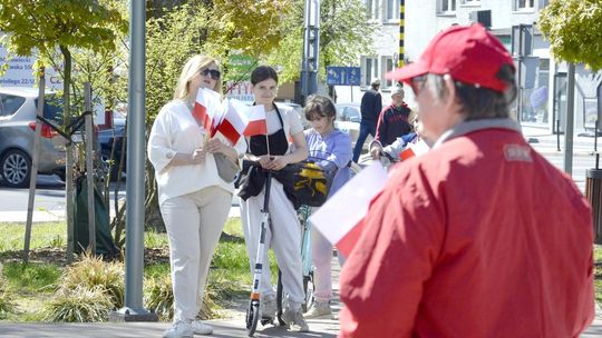 Razem pod biało-czerwoną. Patriotyczny piknik przyciągnął mieszkańców Garwolina