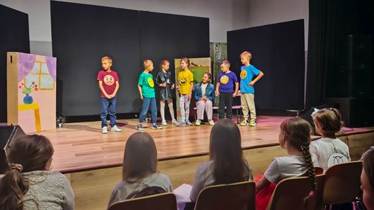 Mali artyści opanowali scenę w Sobolewie. Za nami Przegląd Małych Form Teatralnych Mali artyści opanowali scenę w Sobolewie. Za nami Przegląd Małych Form Teatralnych