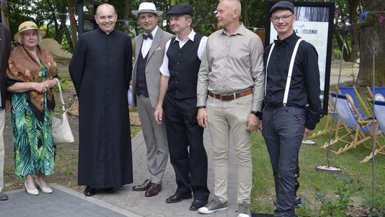 Park w Izdebnie-Kolonii oficjalnie otwarty. Mieszkańcy przenieśli się do czasów międzywojnia