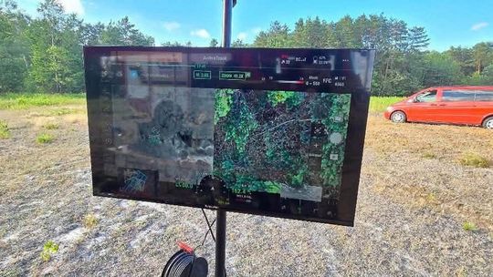 Dron w akcji i poszukiwania w lesie. Strażacy z Miętnego ćwiczyli ratowanie zaginionych