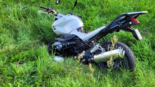 Motocykl, hulajnoga, ciągnik – trzy groźne zdarzenia na drogach powiatuMotocykl, hulajnoga, ciągnik – trzy groźne zdarzenia na drogach powiatu