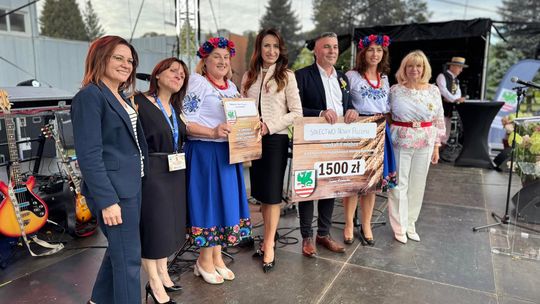 Rolnicy odznaczeni podczas Święta Plonów w Miętnem. Wybrano także najpiękniejszy wieniec
