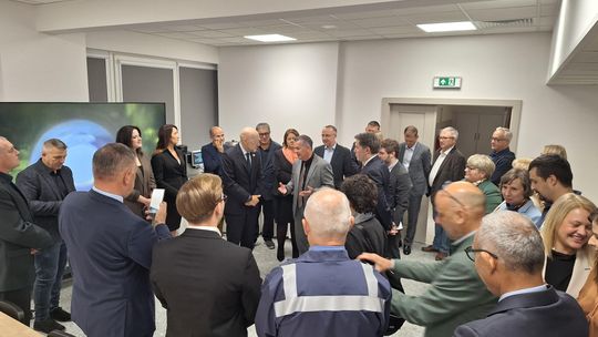 Ambasador Włoch odwiedził Zignago Vetro Polska w Trąbkach