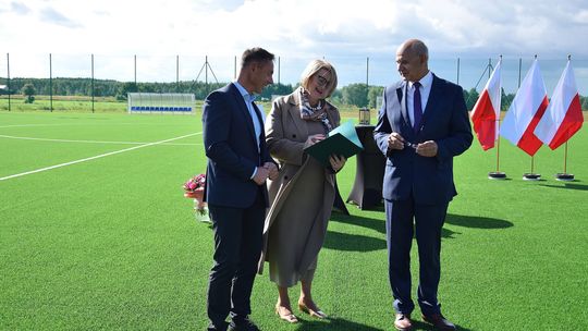 Nowy kompleks sportowy w Borowiu oficjalnie otwarty. Powstał nowoczesny stadion