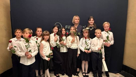 Wielki sukces młodych muzyków z Garwolina! Zagrali na scenie Filharmonii Narodowej.