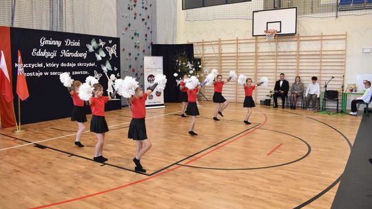 Gminny Dzień Edukacji Narodowej w Gocławiu. Wręczono nagrody dla nauczycieli